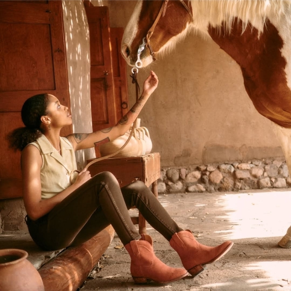TECOVAS The Lucy Cowgirl Boots in Desert Rose
